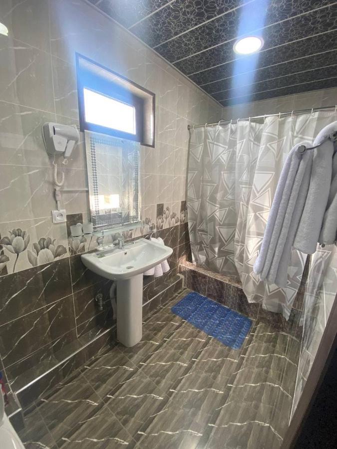 Vostok Hotel ブハラ エクステリア 写真